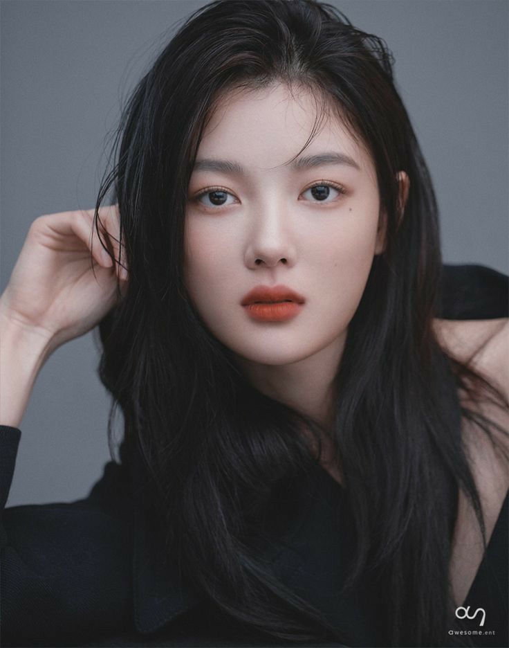 4 The Most Beautiful Korean Celebrities