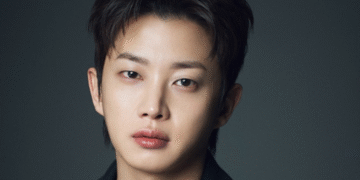 Actor Kim Min-seok Mourns the Passing of His Father at Age 57